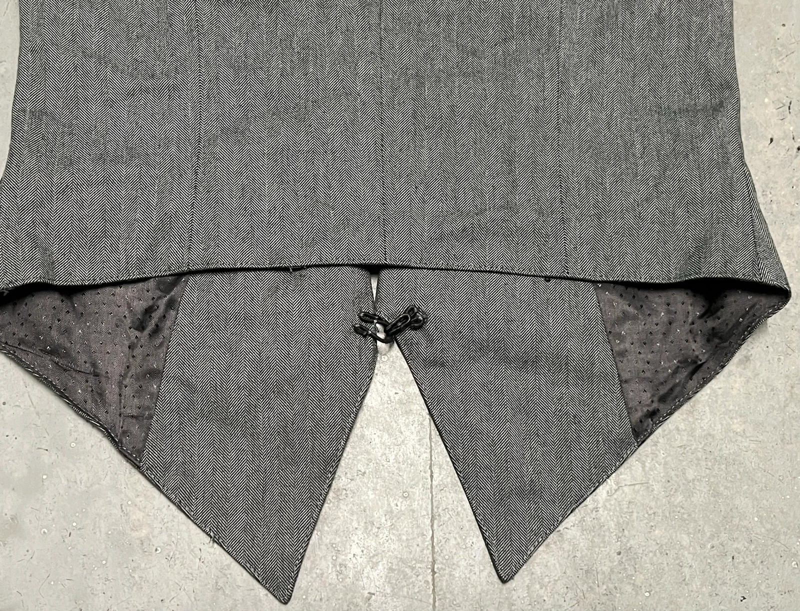 Gray Herringbone Vest – photo 10